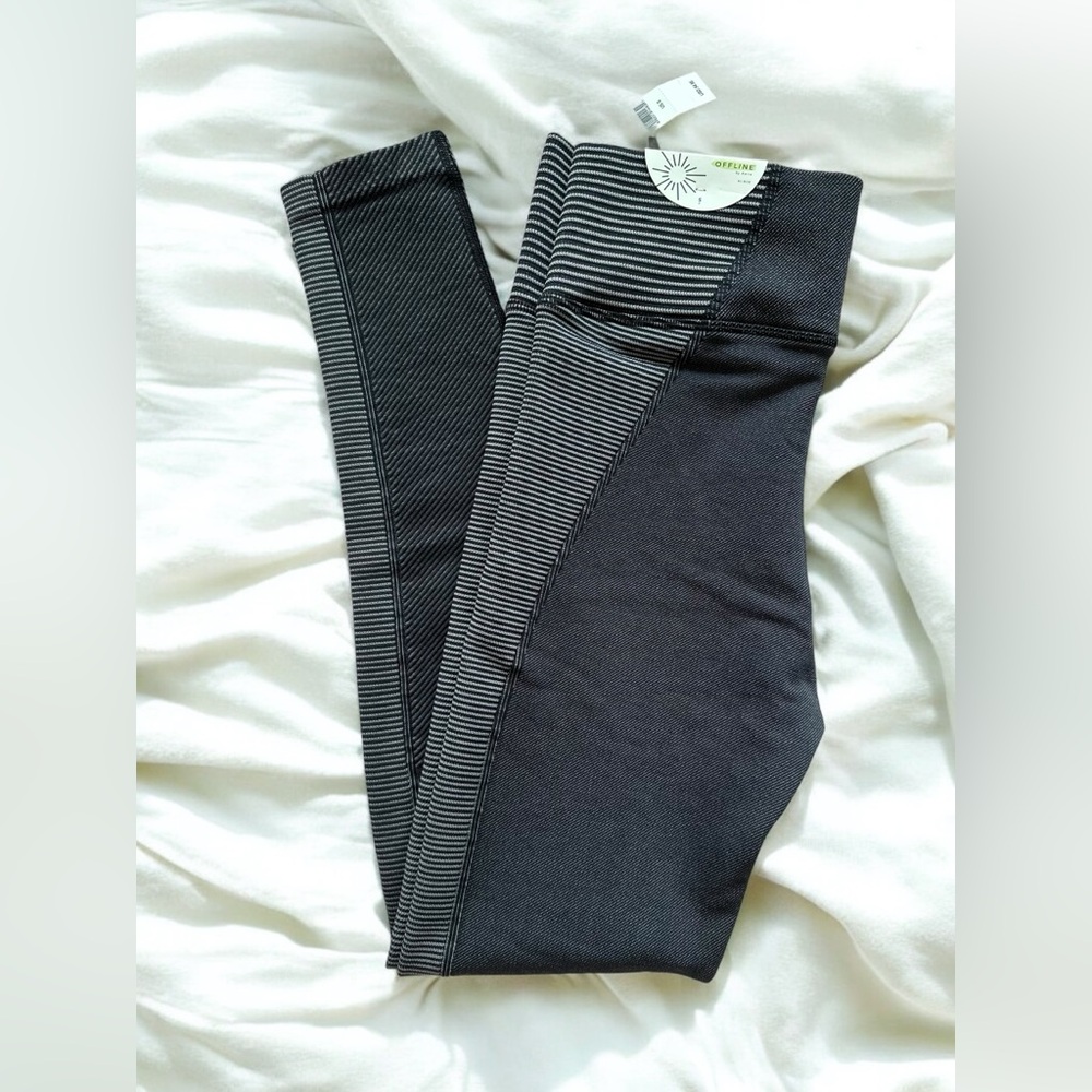 • AERIE OFFLINE NWT Moto Leggings